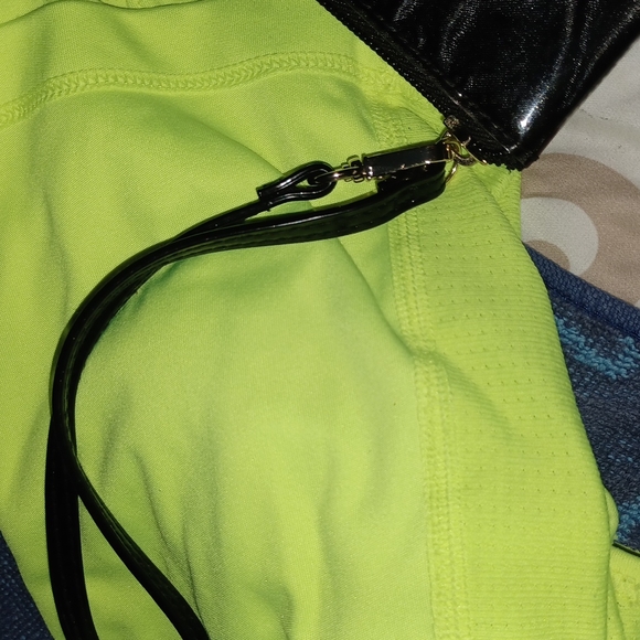 😁3/$12 VS makeup bag - Picture 5 of 6